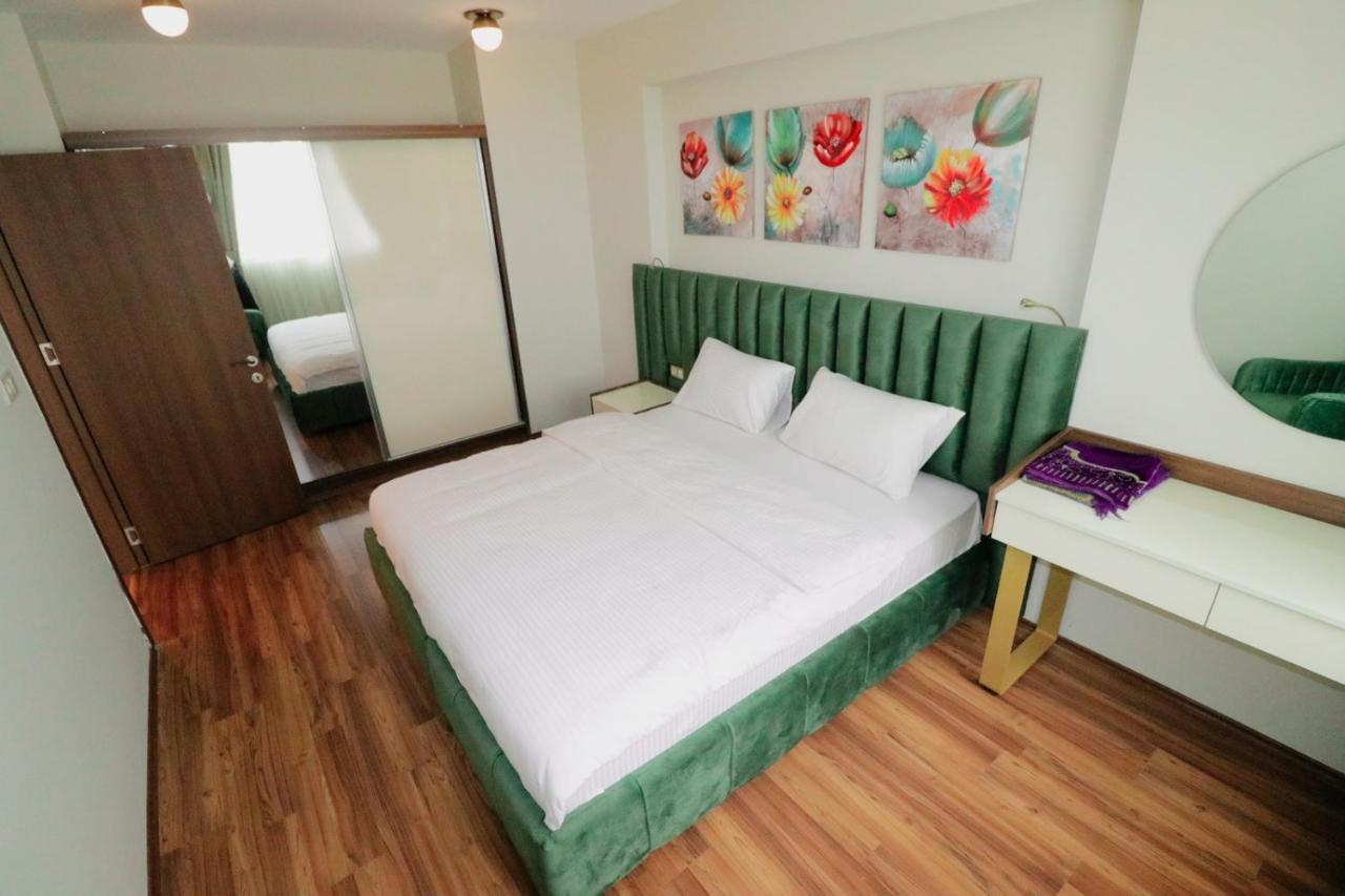 Grand Luxury Aparthotel Ялова Екстериор снимка