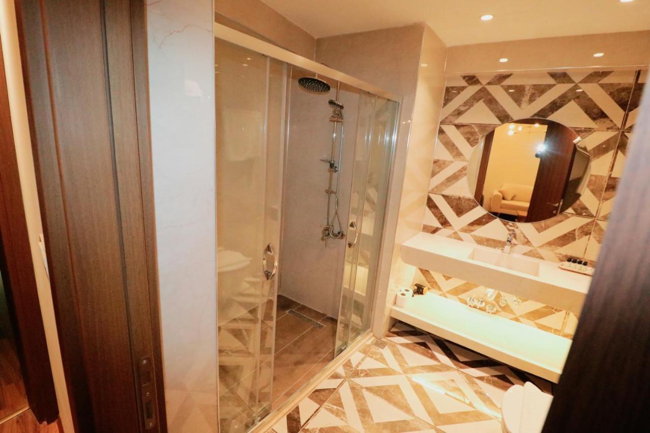 Grand Luxury Aparthotel Ялова Екстериор снимка