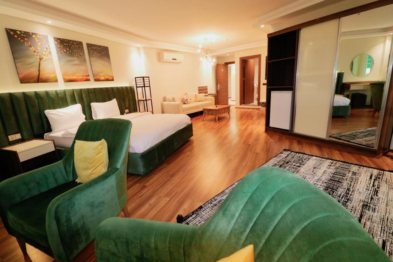 Grand Luxury Aparthotel Ялова Екстериор снимка