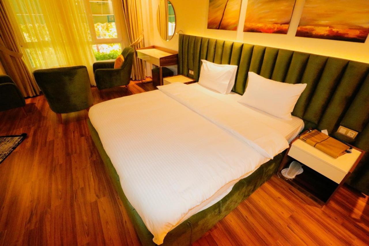 Grand Luxury Aparthotel Ялова Екстериор снимка