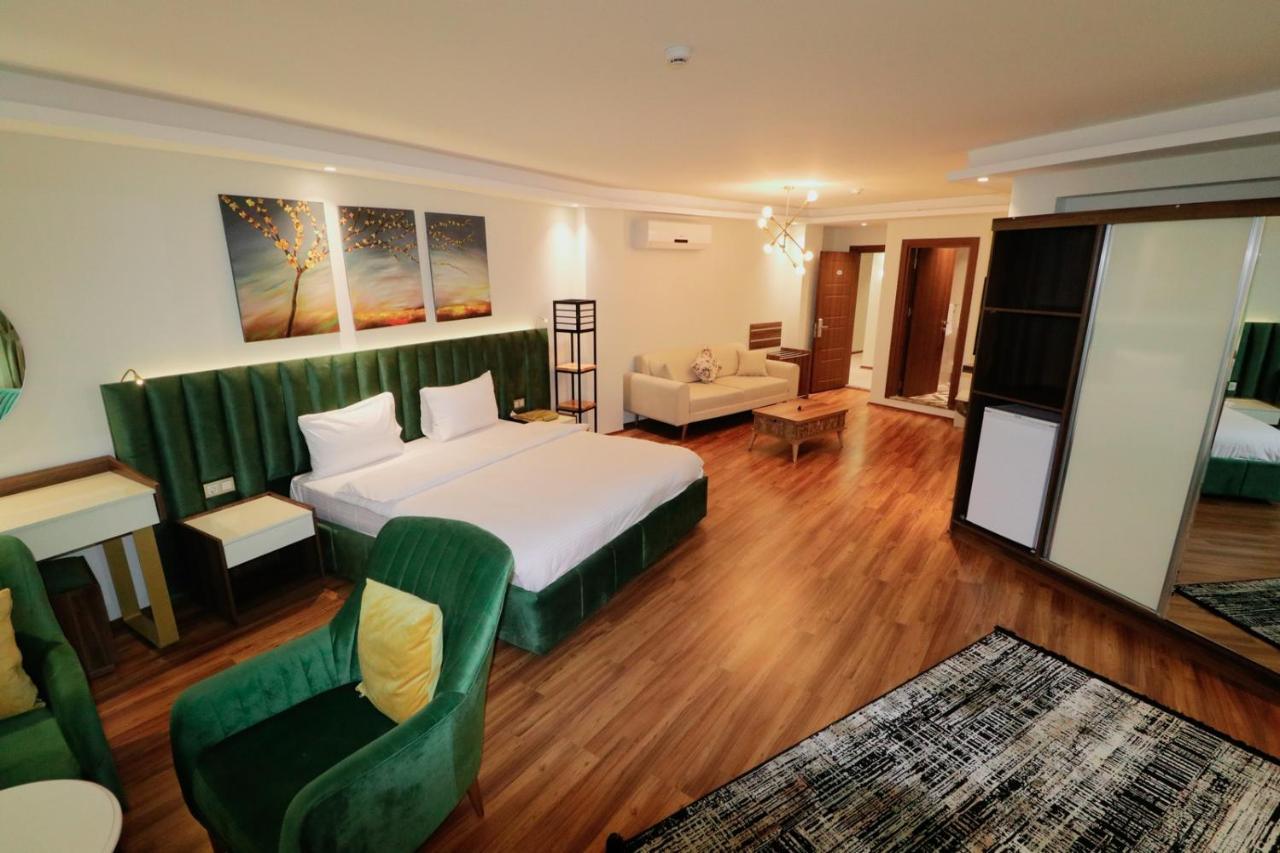 Grand Luxury Aparthotel Ялова Екстериор снимка