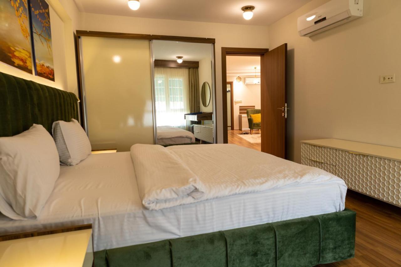 Grand Luxury Aparthotel Ялова Екстериор снимка