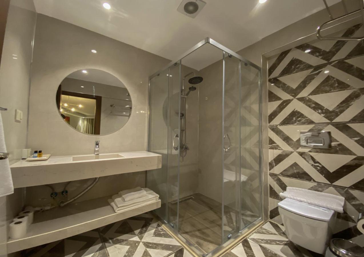 Grand Luxury Aparthotel Ялова Екстериор снимка