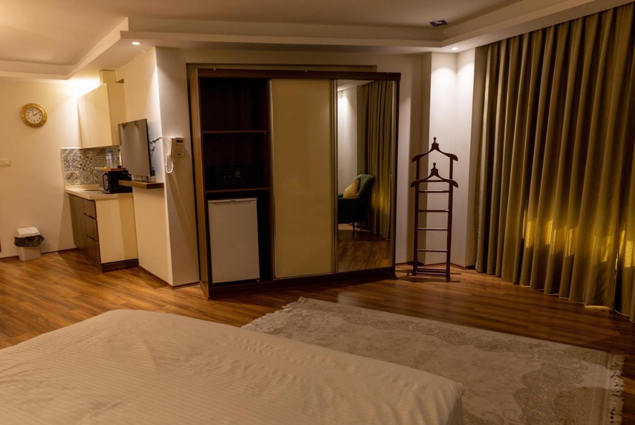 Grand Luxury Aparthotel Ялова Екстериор снимка